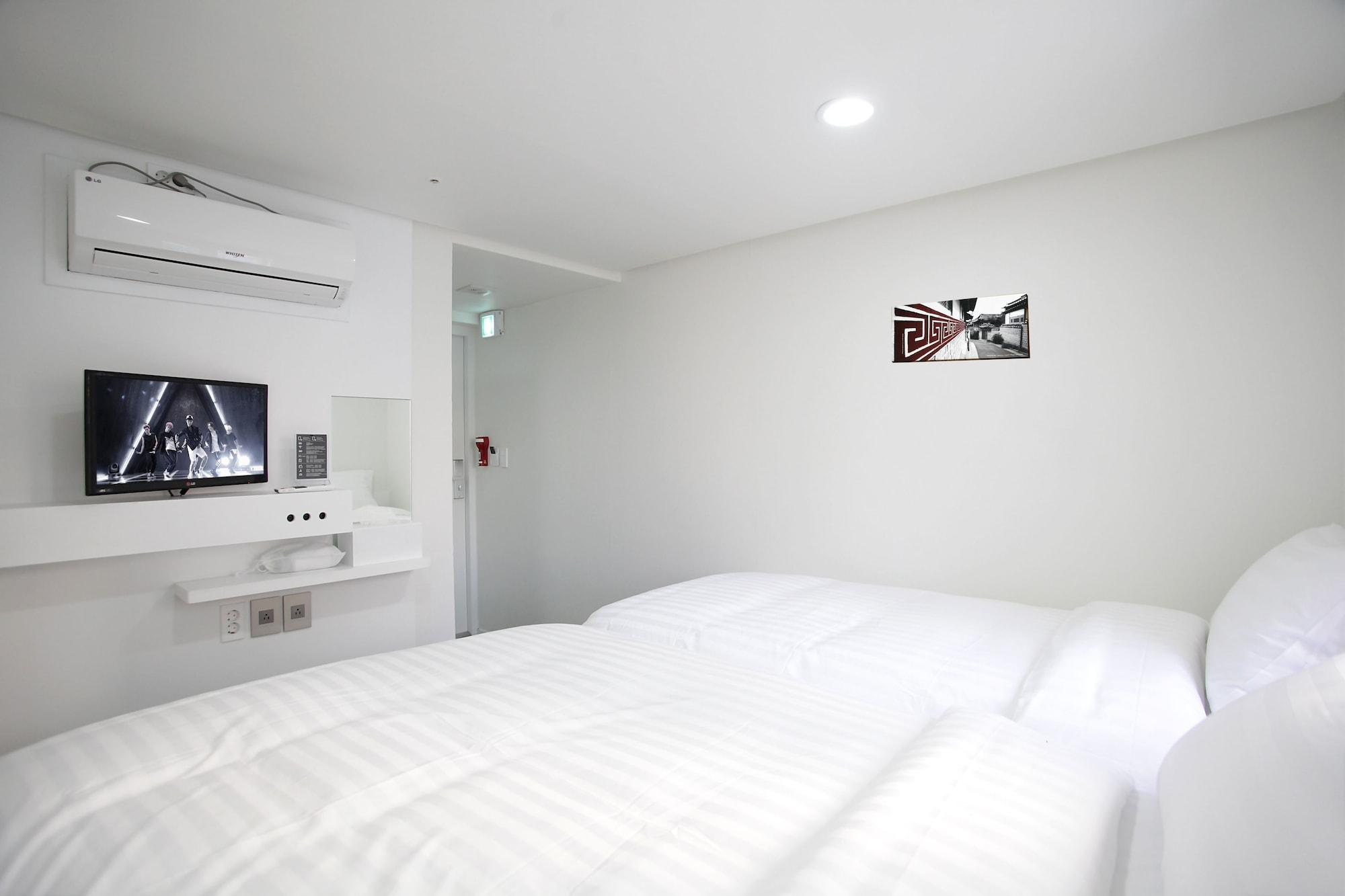 K-Pop Hotel Seoul Tower Buitenkant foto